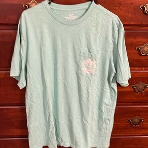 Vineyard vines tshirt never worn